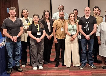 SIG Jaguar Suriname, Brazilië en Guyana bundelen krachten tegen wildlife trafficking met herstart SIG Jaguar. Ontdek hoe samenwerking de strijd versterkt en netwerken ontmantelt. Lees meer!