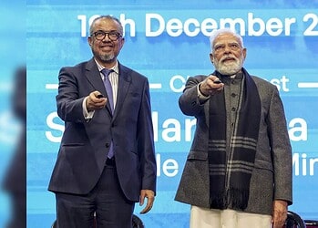 Suriname zet stappen richting gereguleerde integratie van traditionele geneeskunde Suriname zet in op veilige integratie van traditionele geneeskunde binnen de zorg, met steun van internationale samenwerking. Ontdek hoe dit onze gezondheid kan versterken!