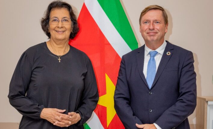 WhatsApp Image 2025 12 15 at 21.53.35 e1765848442250 Suriname start samenwerking met UNIDO om nieuwe sectoren te ontwikkelen en de economie te versterken. Ontdek hoe dit de toekomst van het land vormgeeft in