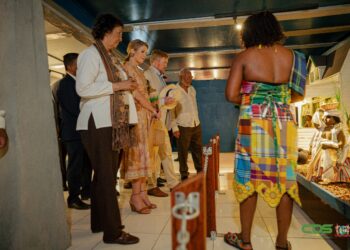 d3ec7d66 5680 4697 80e5 c2f43ebcac09 Koning Willem-Alexander en Koningin Máxima verkennen het plantageverleden en lokale initiatieven in Commewijne, waar erfgoed, toerisme en gemeenschapskracht samenkomen in een bijzondere ontmoeting tussen verleden en toekomst - Lees meer en laat een reactie achter...