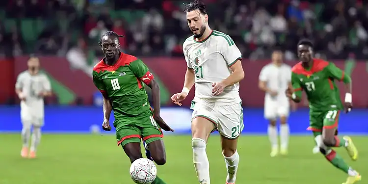 https media.afrik foot.com en za 2025 12 Burkina v Algeria Marokko overtuigt met winst en plaatst zich samen met Egypte en Zuid-Afrika voor de knock-outfase van AFCON 2025. Ontdek alle spannende details in het artikel!