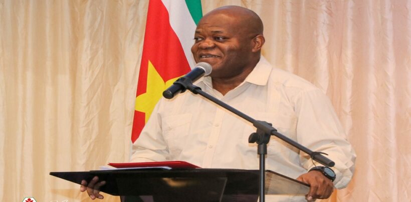 marinus bee biza minister Minister Bee investeert SRD 500.000 in een feestelijke jaarafsluiting voor Biza-personeel, zonder cadeaubonnen. Lees meer over deze bijzondere bijeenkomst en de plannen voor 2026.