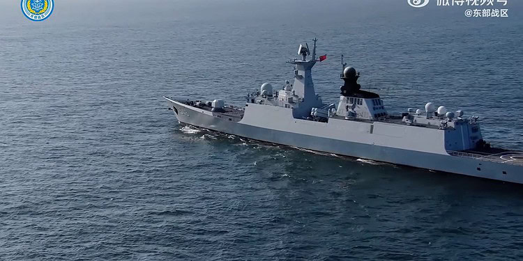 still 21507551 893 4459999999999 still China voert grote militaire oefeningen rond Taiwan uit, terwijl het eiland zijn verdediging versterkt. Ontdek de impact en reacties in dit actuele verhaal. Lees meer!