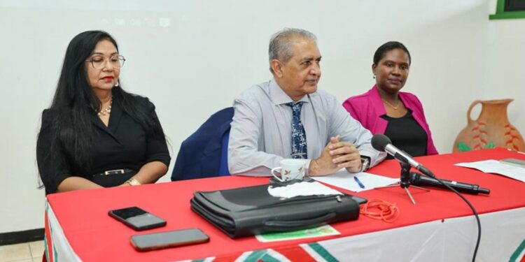 SAO start themadag mentale gezondheid: 220 cursisten krijgen preventieve voorlichting 1 volksgezondheid mentale gezondheid 220 cursisten krijgen bij SAO preventieve voorlichting over mentale gezondheid en verslaving. Ontdek hoe bewustwording jongeren sterker maakt. Lees verder voor meer informatie.