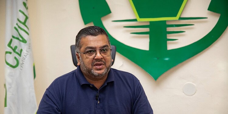 Naveen Kirpal, de nieuwe president-commissaris van de Centrale voor Vissershavens in Suriname (Cevihas NV) | Beeld CDS