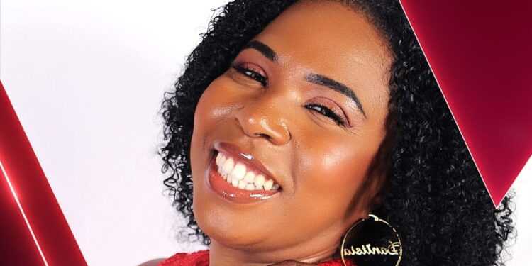 614623632 10173432825010557 3230998447084408145 n e1768232636803 Zangeres Danitsia Sahadewsing maakt bekend dat zij dit seizoen te zien zal zijn in The Voice of Holland. De artiest deelde het nieuws vanmorgen via haar Facebook-pagina, waar zij aangeeft “niet te kunnen wachten” om haar deelname met het publiek te delen.