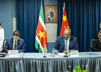 8a204361 9436 4a67 a9de b29599376f53 Suriname en China hebben vrijdag 30 januari 2026 een Aanvullend Raamwerkakkoord ondertekend over de herstructurering van concessionele leningen.