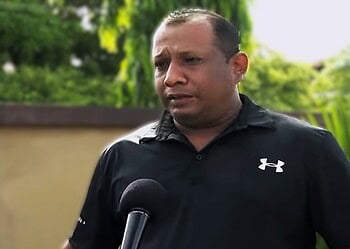 Rawien Raghoenandan dna Rijstboeren in Nickerie worstelen met hoge kosten en gebrek aan brandstof voor graafmachines. Lees hoe zij de overheid oproepen tot betere steun.