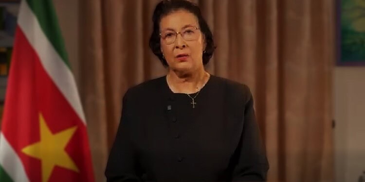 Simons toespraak President Simons benadrukt in haar nieuwjaarsboodschap het belang van herstel, eenheid en samenwerking in 2026. Ontdek hoe Suriname samen sterker kan worden. Lees verder!