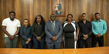 Vernieuwde RvC bij SMS moet kansen in scheepvaart benutten De vernieuwde Raad van Commissarissen van SMS zet in op groei in de olie- en gassector met nieuwe energie en kansen. Lees meer over deze