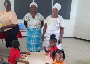 Schoolvoedingsprogramma uitgevoerd in het binnenland door Breadilicious.