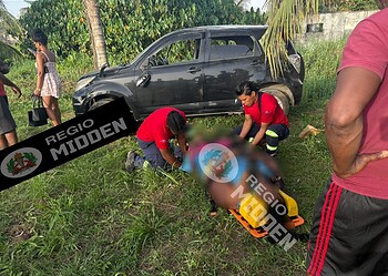 640069886 122346741518001925 8752699449480855271 n Een van de voertuigen op de MLK-weg stopte om voorrang te verlenen aan het verkeer dat vanuit de Manjadam kwam. De achterrijder van dit voertuig haalde het stilstaande voertuig vervolgens in. Toen de Toyota Funcargo de weg opreed, merkte de inhalende automobilist dit op en week naar links uit om een aanrijding te voorkomen.