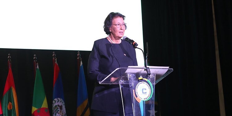 Simons: regionale eenheid is noodzaak bij opening 50ste CARICOM-top 1 640584999 956287676723321 6766954966788274854 n De president van de Republiek Suriname, Jennifer Geerlings-Simons, heeft haar openingstoespraak gehouden tijdens de 50ste reguliere vergadering van de Conferentie van Regeringsleiders van de Caribbean Community (CARICOM). De bijeenkomst vindt plaats in Basseterre, St. Kitts en Nevis, van 24 tot en met 27 februari 2026.