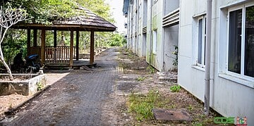 Bestuur Campus Village zet in op herstel na inventarisatie 8 Het bestuur van de Stichting Student Housing Campus Village (SSHCV), dat per 1 november 2025 is aangetreden, heeft tijdens een omvangrijke inventarisatie vastgesteld dat campusfaciliteiten in slechte staat verkeren. Dit zei bestuursvoorzitter Megan Griffith tijdens een interview met de Communicatie Dienst Suriname (CDS) op vrijdag 13 februari 2026.