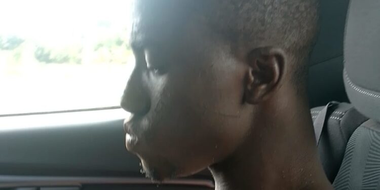 IMG 20260211 124226 e1770995994151 Een onverwachte ontmoeting bij werkzaamheden met zandtrucks heeft geleid tot de redding van de 24-jarige Melvin van der Tap, die dagenlang vermist was in een bosrijk gebied. De jongeman liep zelf naar arbeiders langs de weg toe, waarna zij hem in bescherming namen en hulp inschakelden.