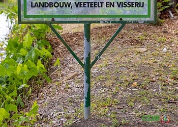 LVV start landelijke pluimveetrainingen voor jongeren en startende kwekers 2 Het ministerie van Landbouw, Veeteelt en Visserij (LVV) start weer met landelijke pluimveetrainingen voor mensen die willen beginnen met het houden van kippen. De gratis reeks is vooral bedoeld voor jongeren en voortijdige schoolverlaters en moet de pluimveesector sneller laten groeien door kennis, begeleiding en nazorg te bieden.
