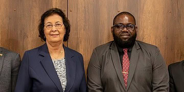 President Jennifer Simons en Donaghy Malone, President Commissaris van RVC TAS