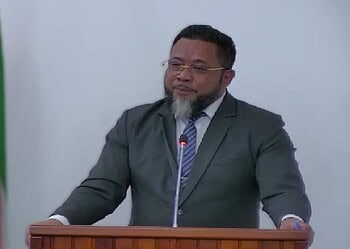 bronto somohardjo Tijdens het debat in De Nationale Assemblee (DNA) over de hervorming van de rechterlijke macht heeft PL-assembleelid Bronto Somohardjo hard uitgehaald naar de oppositie.