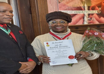 Gerda Havertong en ambassadeur Ricardo Panka. Beeld: Stichting Wiesje