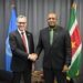 Bouva wil samenwerking met UNICEF verdiepen tijdens beleefdheidsbezoek 11 2026.03.06 BIS 02 Beleefdheidsbezoek Unicef Regional Coordinator Minister Melvin Bouva van Buitenlandse Zaken, Internationale Handel en Samenwerking heeft op vrijdag 6 maart 2026 de regionaal directeur van UNICEF voor Latijns-Amerika en het Caribisch gebied, Roberto Benes, ontvangen voor een beleefdheidsbezoek. Ook programme manager Javier Cordoba Ortega was bij het onderhoud aanwezig.