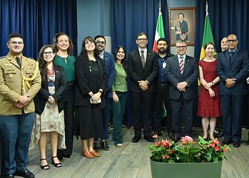 2026.03.26 BIS 03 ABC technische meeting Suriname en Brazilië versterken hun samenwerking met nieuwe projecten in onder meer cybersecurity en vaccins. Ontdek hoe deze partnerschap groeit en wat het betekent voor ....