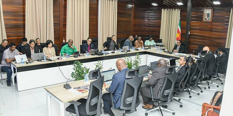660158538 1511032244357091 9222318338284008030 n Zijin presenteerde plannen en verzoeken aan de Surinaamse regering voor uitbreiding in de goudsector. Ontdek hoe dit de economie kan versterken. Lees verder! ....