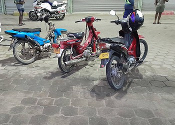 661172460 776622495528596 6134628103267311982 n De politie in Jarikaba nam meerdere voertuigen in beslag en bekeurde bestuurders voor diverse overtredingen. Lees verder voor alle details en tips voor veilig rijden ....