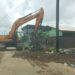 OGA ruimt gedumpt vuil langs Schmeltzweg op 8 802dfeba d62f 4a75 8edb 167f7ded7078 e1773917970207 Het directoraat Openbaar Groen en Afvalbeheer (OGA) is begonnen met het verwijderen van gedumpt vuil op de berm langs de Schmeltzweg. De opruimingswerkzaamheden vonden plaats op 14 en 15 maart 2026 en worden in het weekend voortgezet.