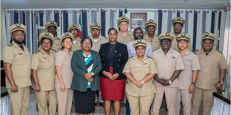 Dcs dienen districtsplannen 2027 in bij RO De districtscommissarissen hebben hun plannen voor 2027 ingediend, waarmee regionale ontwikkelingsprioriteiten worden vastgesteld en het belang van decentralisatie wordt benadrukt ....