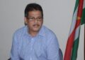 Souza de Brian CASAS Waarnemend directeur Brian de Souza stelt zijn functie bij de Civil Aviation Safety Authority Suriname (CASAS) per 1 april ter beschikking. Dat blijkt uit een brief aan president Jennifer Simons, die door de redactie van Tra Fas’ De en Key News is ingezien en gelezen.