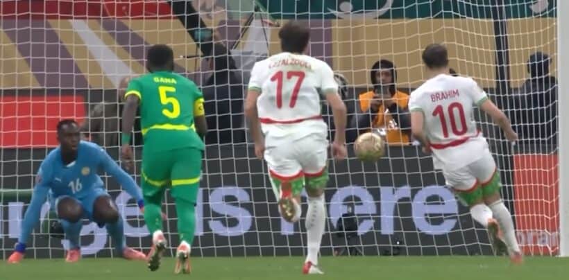 senegal vs marokko Marokko is alsnog uitgeroepen tot winnaar van de Afrika Cup. De beroepscommissie van de Afrikaanse voetbalbond CAF heeft de finale reglementair met 3-0 in het voordeel van het gastland beslist, waardoor Senegal de eerder veroverde titel kwijtraakt.