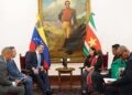 Ambassadeur García-Elias biedt geloofsbrieven aan in Venezuela 5 2026.04.15 BIS 03 Amb Elias overhandigt kopie geloofsbrieven Venezuela Ambassadeur García-Elias overhandigde haar geloofsbrieven aan Venezuela en benadrukte het belang van versterkte samenwerking op diplomatiek, economisch en cultureel gebied ....