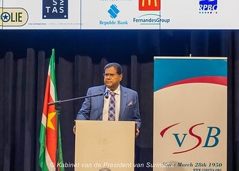 487509192 1209561463869048 8154892694110461254 n De VSB eert oud-president Santokhi als bruggenbouwer tussen overheid en bedrijfsleven, met nadruk op zijn rol in sociaal-economische stabiliteit en langetermijnplanning ....