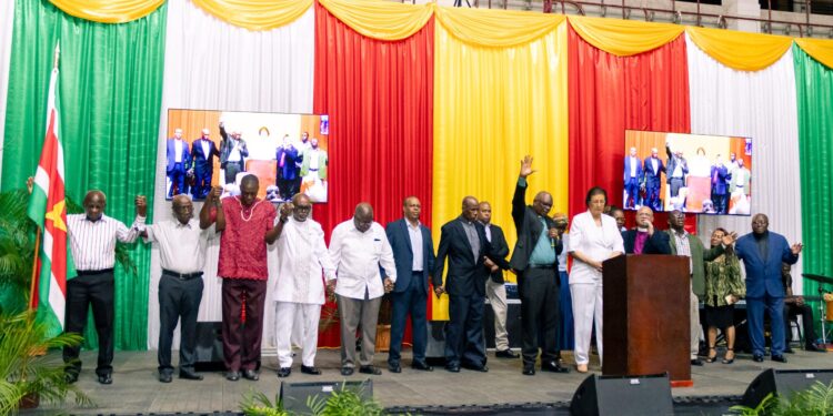 64aba68f fa9e 42fc ba3d 32ad93307b62 President Simons benadrukt tijdens gebedsconferentie het belang van gebed, naastenliefde en gezamenlijke inzet voor het herstel van Suriname in moeilijke tijden ....