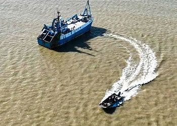 658028184 1266656972318755 2519888047992014070 n De Kustwacht Suriname gebruikt drones om smokkel en illegale visserij effectiever te bestrijden, dankzij internationale training en samenwerking binnen het Osprey Nexus Initiative ....