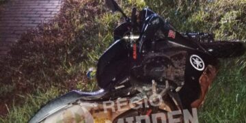 662438937 122353115300001925 4585375873642086326 n e1775178536472 Een 44-jarige motorrijder is overleden na een ernstig ongeval in Pikin Saron. De politie onderzoekt de oorzaak van het verlies van controle over het voertuig ....