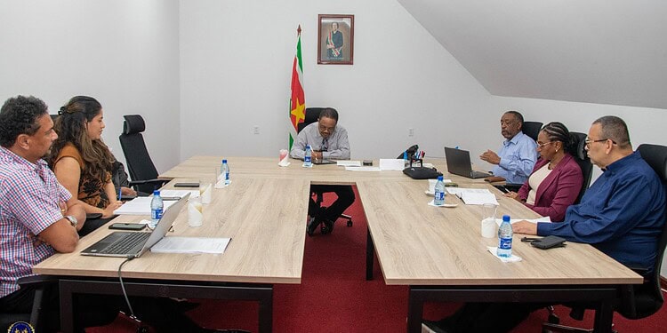 670946893 1526458602814455 4084811504938812245 n Vicepresident Rusland bespreekt met Diakonessenhuis oplossingen voor financiële tekorten om continuïteit van zorg en noodzakelijke investeringen te waarborgen ....