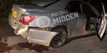 673101287 1010266521350674 3102209360320819386 n Op de Avobakaweg leidde onvoldoende afstand houden tot een botsing tussen twee voertuigen, waarbij beide bestuurders gewond raakten en medische zorg nodig hadden ....