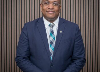 Bilaterale relatie Suriname en Dominicaanse Republiek krijgt meer inhoud 1 Suriname en de Dominicaanse Republiek versterken hun samenwerking met een staatsbezoek en nieuwe afspraken over economie, toerisme en regionale integratie binnen Caricom ....