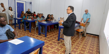 EOE Edit 52 TotalEnergies trainde meer dan 100 docenten in Suriname in veiligheid binnen het beroepsonderwijs, ter versterking van de lokale technische arbeidsmarkt en veiligheidsbewustzijn ....