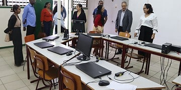 Foto 23 IDB en VWA onderzoeken renovatie van SAO om vakonderwijs te moderniseren en werkgelegenheid voor kwetsbare groepen in Suriname te versterken ....
