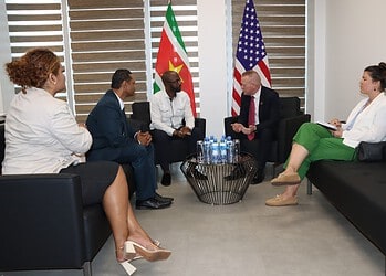 IMG 9914 1536x1024 1 Minister Misiekaba en Amerikaanse zaakgelastigde bespreken samenwerking om zorgcapaciteit te vergroten, ziekenhuizen te verbeteren en innovatieve technologie in Suriname te introduceren ....