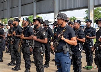 KPS in volle voorbereiding op installatie nieuwe korpschef 1 1536x1024 1 Het Korps Politie Suriname bereidt zich voor op de installatie van Melvin Pinas als 51ste korpschef, met een plechtige ceremonie en strenge veiligheidsmaatregelen ....