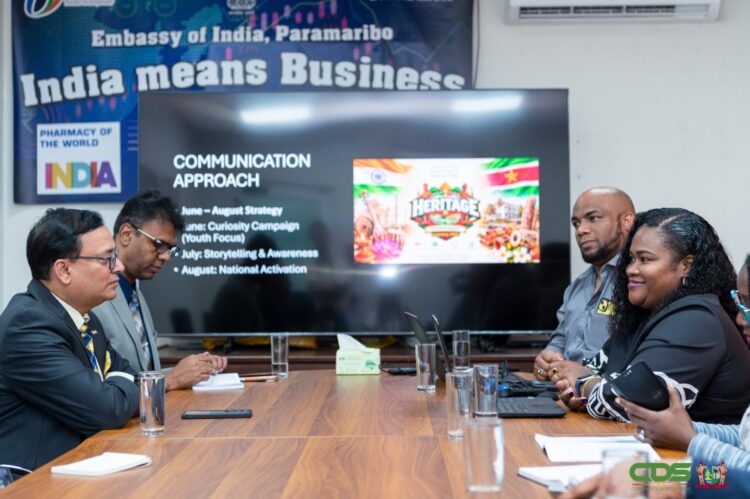 Overleg presidentiele werkgroep en Indiase ambassade inzake Heritage Month 2 1536x1021 1 POLITIEK & ECONOMIE | MISDAAD & POLITIE | INGEZONDEN | COLUMN & OPINIE | ENTERTAINMENT | SPORT | GEZONDHIED | KEY NEWS |