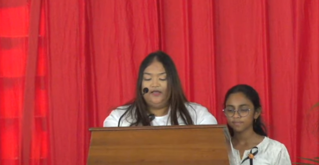 Shanylla Santokhi: “Papa heeft zich onvermoeibaar ingezet voor jullie” 1 Screenshot 2026 04 07 205512 Shanylla Santoki benadrukt tijdens afscheid de onvermoeibare inzet van haar vader Chandrikapersad Santokhi voor Suriname en zijn volk, met een blijvende impact op de natie ....