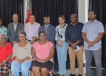 VWA Het hernieuwde Arbeidsadviescollege onder leiding van Steven Relyveld versterkt de sociale dialoog en draagt bij aan evenwichtig arbeidsbeleid in Suriname voor 2026–2027 ....