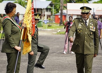 WhatsApp Image 2026 04 24 at 11.16.01 AM Kolonel Mitchell Labadie is beëdigd tot brigadegeneraal en officieel geïnstalleerd als nieuwe bevelhebber van het nationaal leger, met nadruk op versterking en vertrouwen ....
