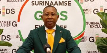 WhatsApp Image 2026 04 30 at 7.59.52 AM Surinaamse Gids Exclusief is gelanceerd als centraal platform voor zichtbaarheid en verbinding van Surinaamse en internationale bedrijven, met magazine, website en app ....