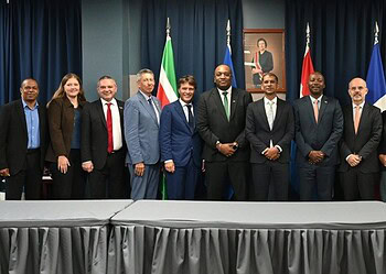 eu sme Suriname en de EU bespraken in Paramaribo versterking van samenwerking op economisch, politiek en regionaal vlak tijdens hun jaarlijkse partnerschapsdialoog ....