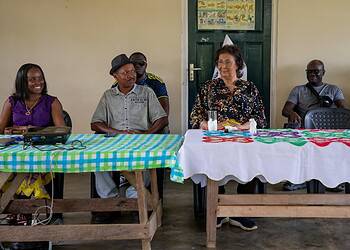 63b4c609 398d 4a5c 926e 97751e0e5d16 De regering start projecten in Langu om onderwijs te verbeteren en landbouw te versterken, met schoolvoeding en trainingen in kippenteelt voor meer voedselzekerheid en economische ....